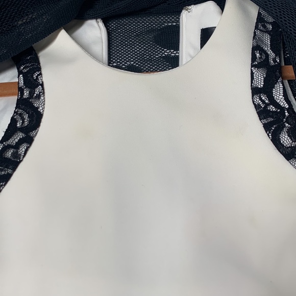 Guess Sheath Dress, Lace Edged, Faux Wrap, Body Con - White/Black, Size 10 - Picture 8 of 9